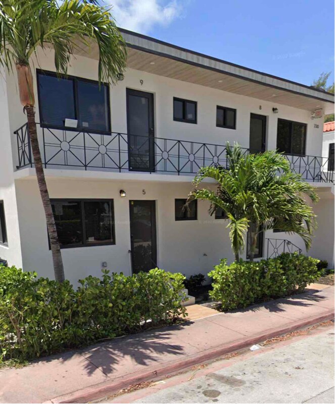 Foto principal - 730 14th Pl