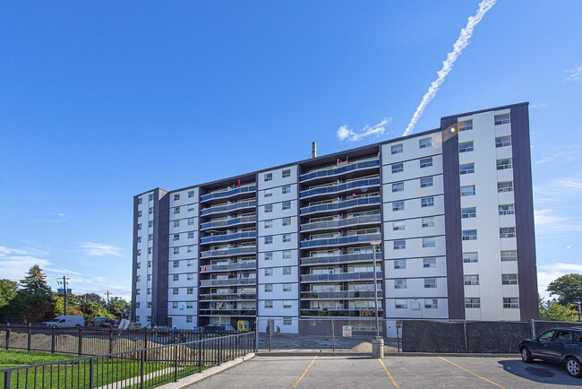 Building Photo - 2570 Kingston Rd Building Photo - 2570 Kingston Rd