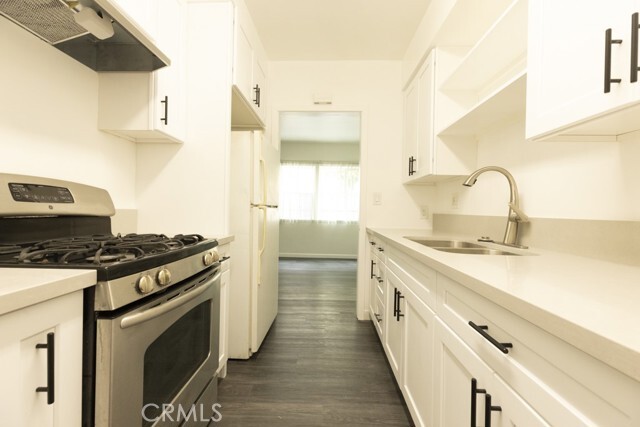 Building Photo - 4047 Irving Pl