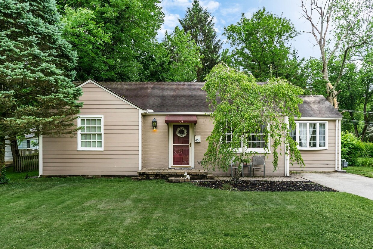 Primary Photo - Ranch in the heart of Colonial Hills, fenc...