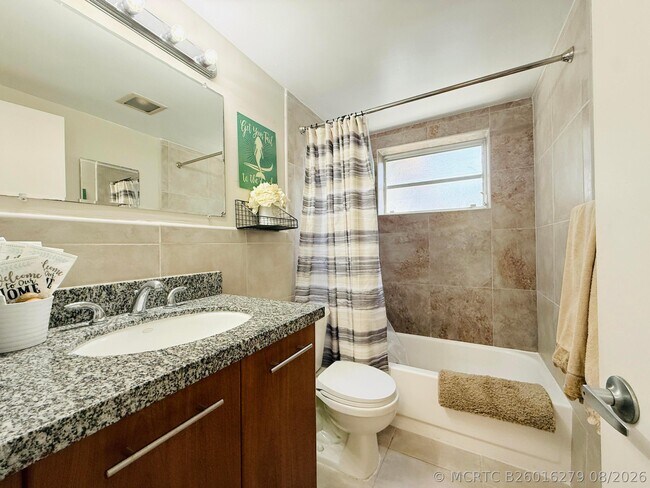 Foto del edificio - 3212 NE 9th St