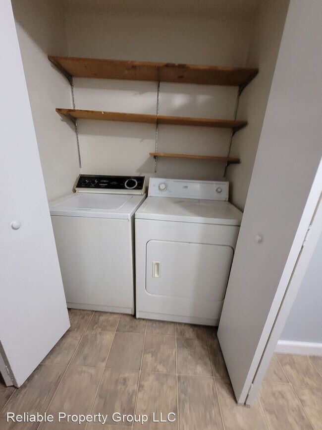 Foto del edificio - 2 br, 1 bath House - 115 South F Street