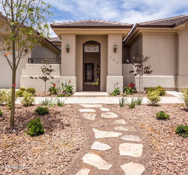 Building Photo - 536 Via De Los Arboles