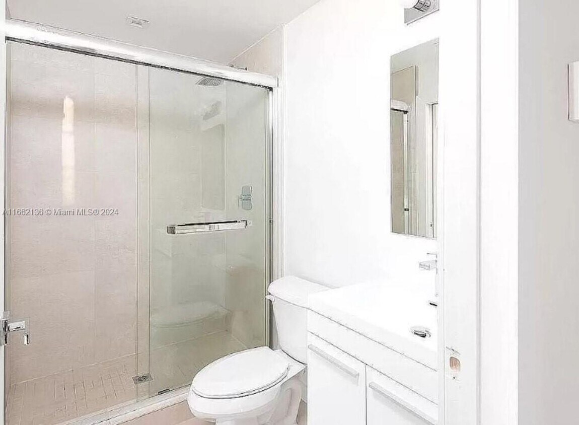 Foto del edificio - 821 SW 18th Ave
