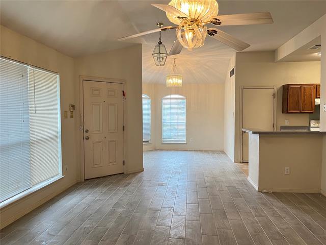 Building Photo - 1704 Vista Verde Cir