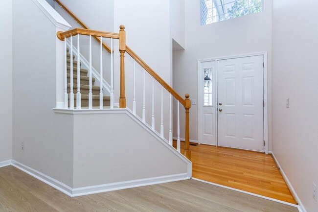 Building Photo - 1093 Fairways Blvd