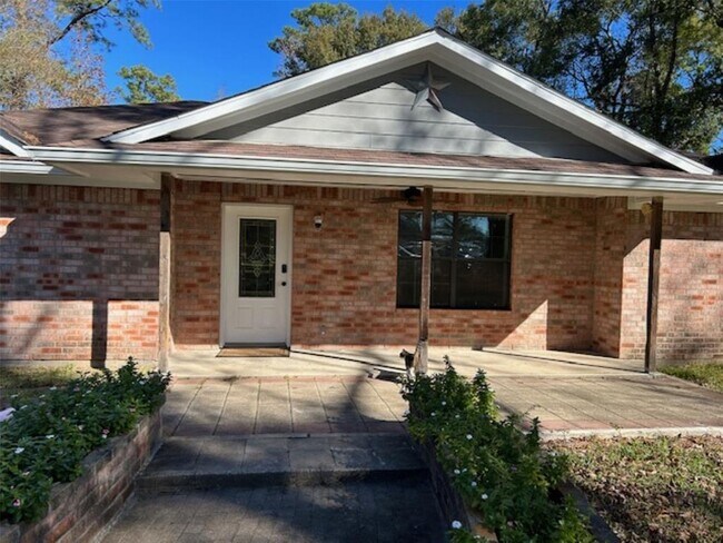 Building Photo - 22215 Mossy Oaks Rd
