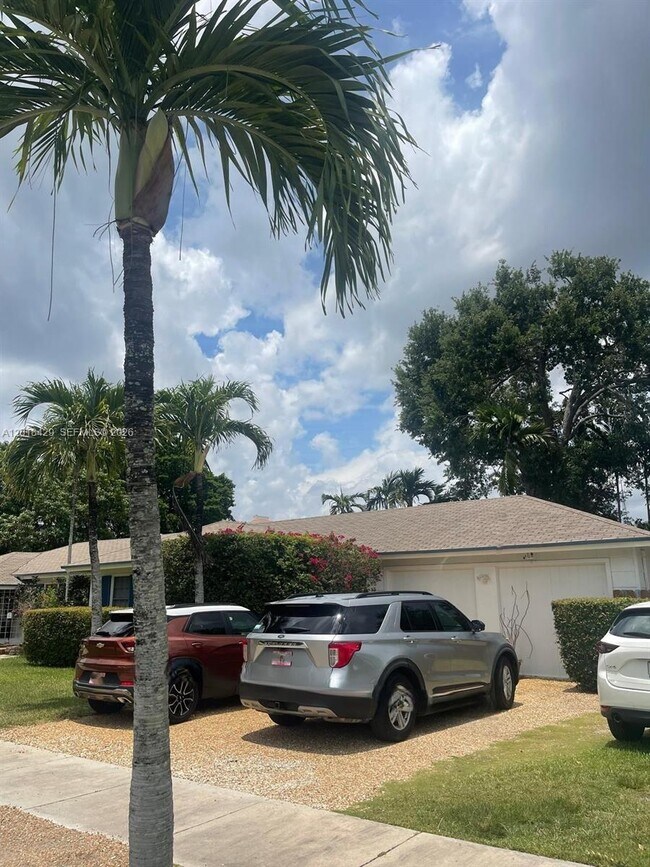 Foto del edificio - 3531 SW 13th St
