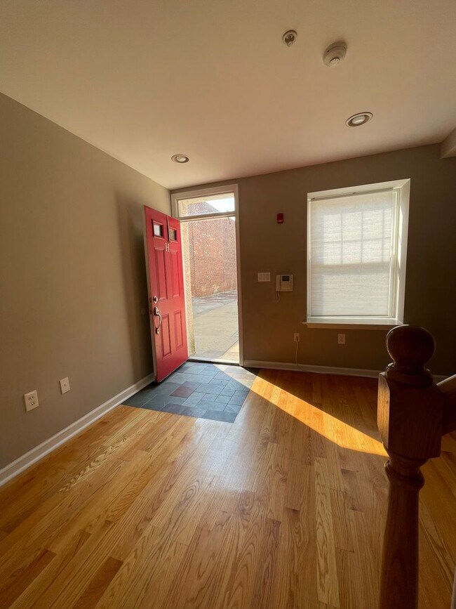 Foto del edificio - Cozy One Bedroom Townhome w/ All Amenities...