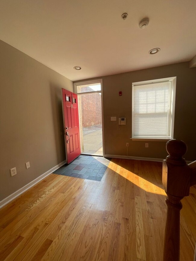 Photo - Cozy One Bedroom Townhome w/ All Amenities...