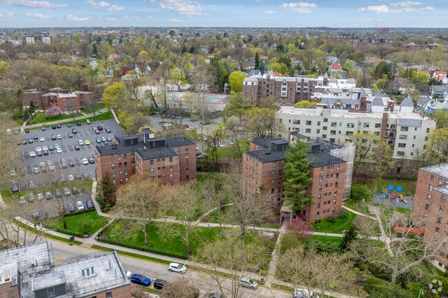 Vernon Woods Apartments