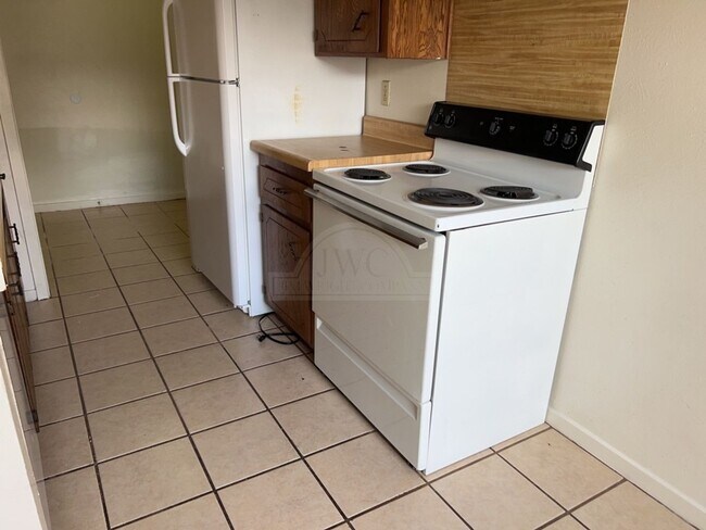 Foto del edificio - 1204 Covey Ln