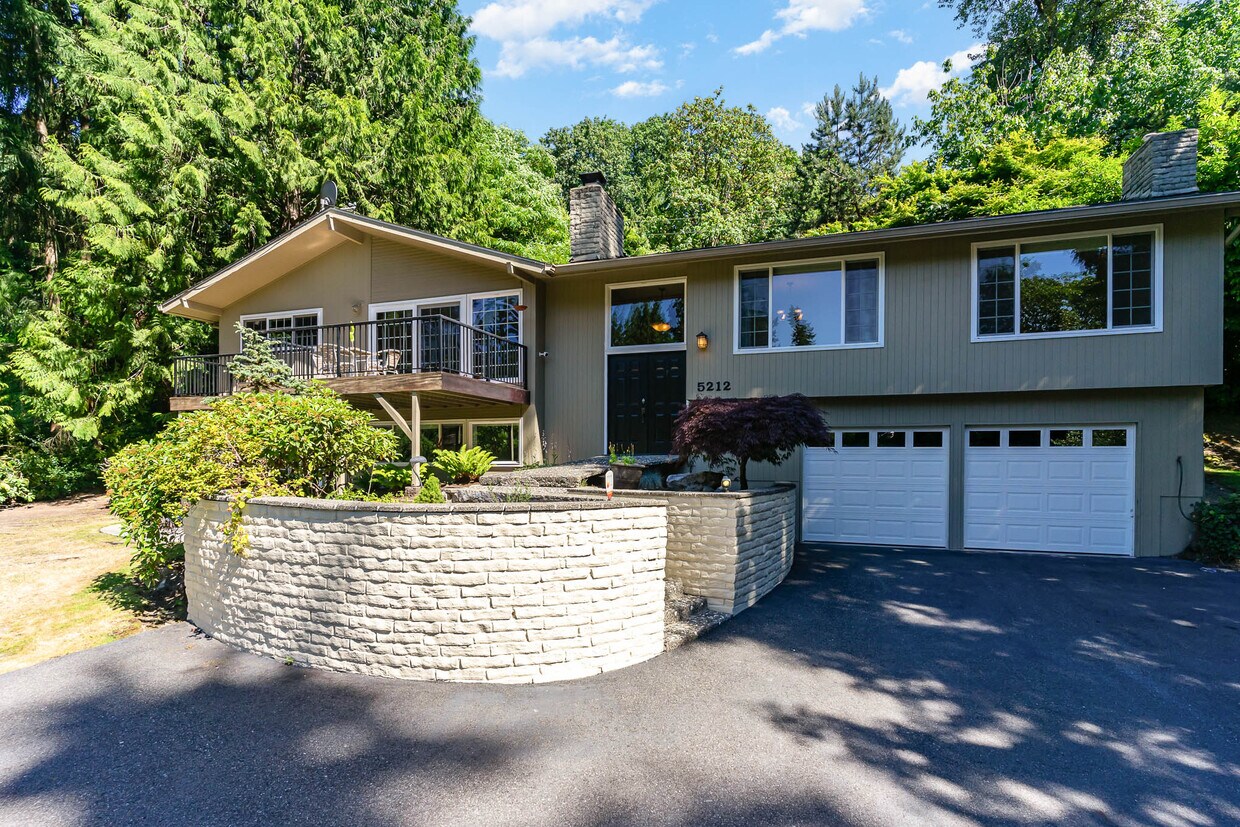 5212 W Mercer Plz, Mercer Island, WA 98040 House for Rent in Mercer
