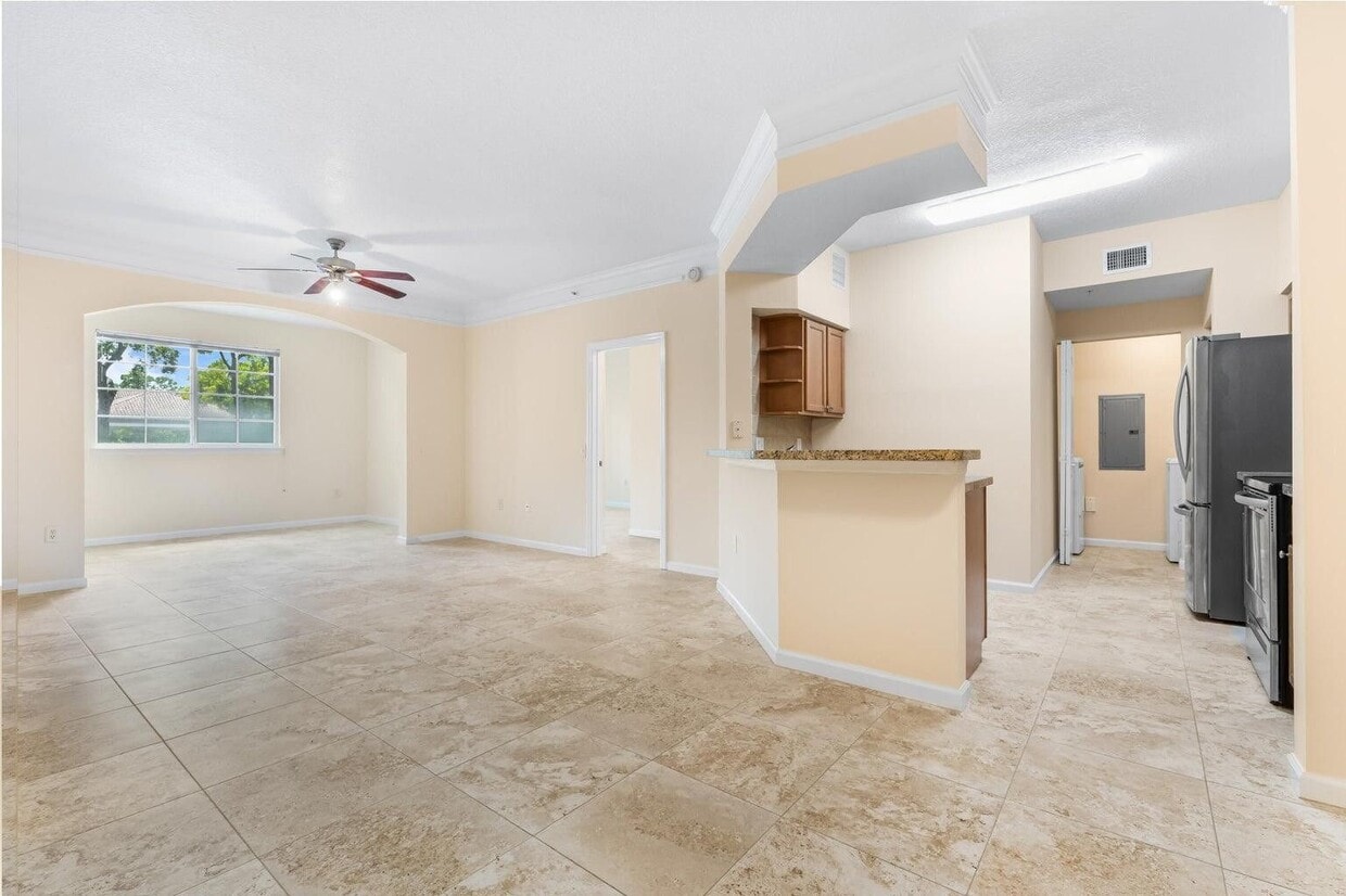 Primary Photo - 9901 Baywinds Dr