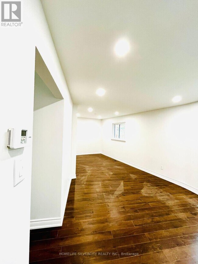 Photo du bâtiment - 26 Niles Way