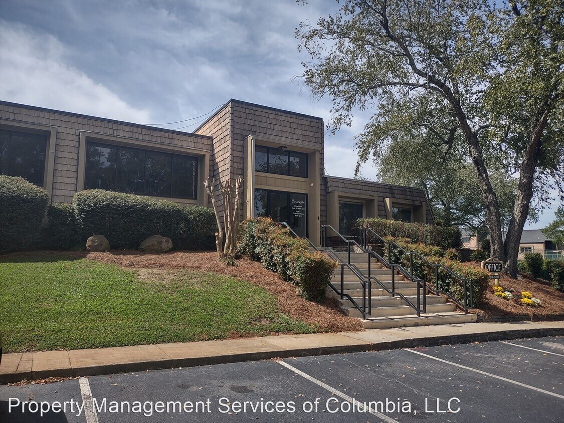 Foto principal - 3 br, 2 bath House - 702 Old Manor Rd