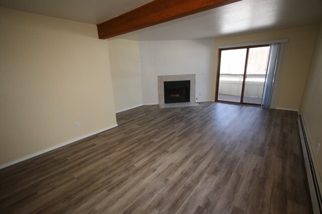 Foto del edificio - Newly Remodeled Two Bedroom Condo near JBER!