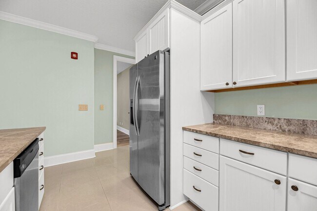 Building Photo - Gorgeous Johns Island Condo