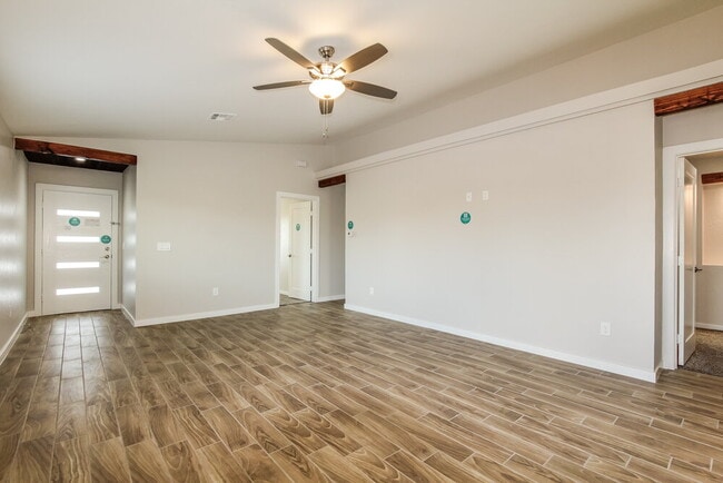 Foto del edificio - 8902 W Monroe St