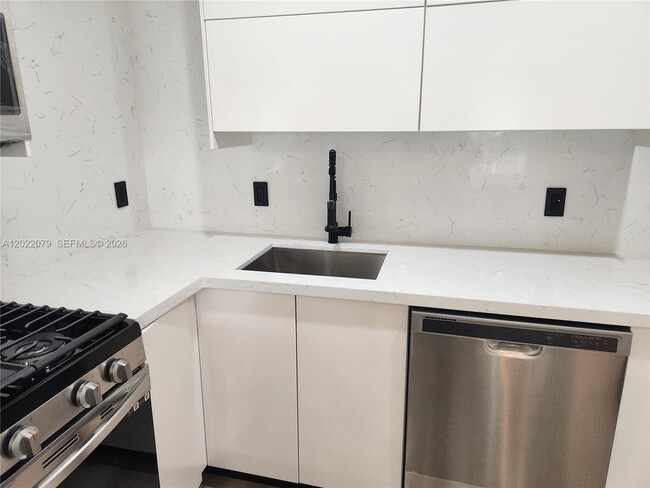 Building Photo - 15315 SW 106th Terrace