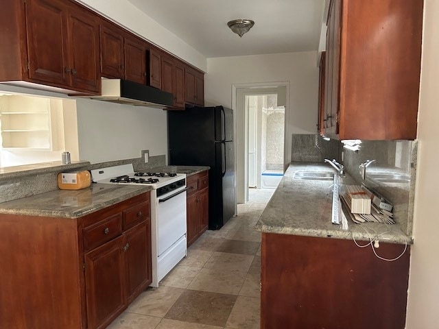 GALLEY KITCHEN - 224 W Palm Ave