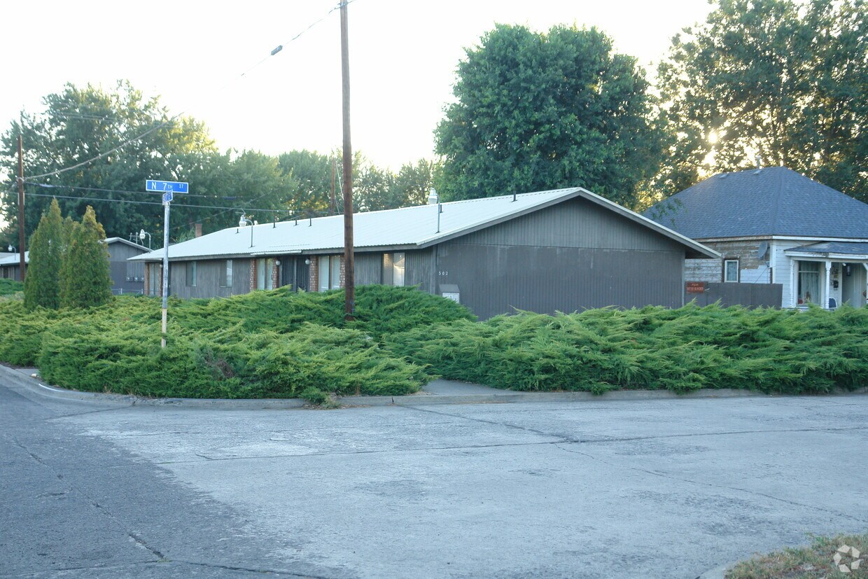 502 N 7th St, Yakima, WA 98901 Apartments in Yakima, WA