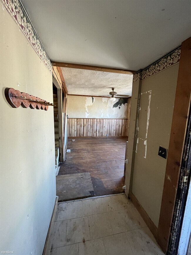 Building Photo - 3 br, 2 bath House - 535 7th Avenue South