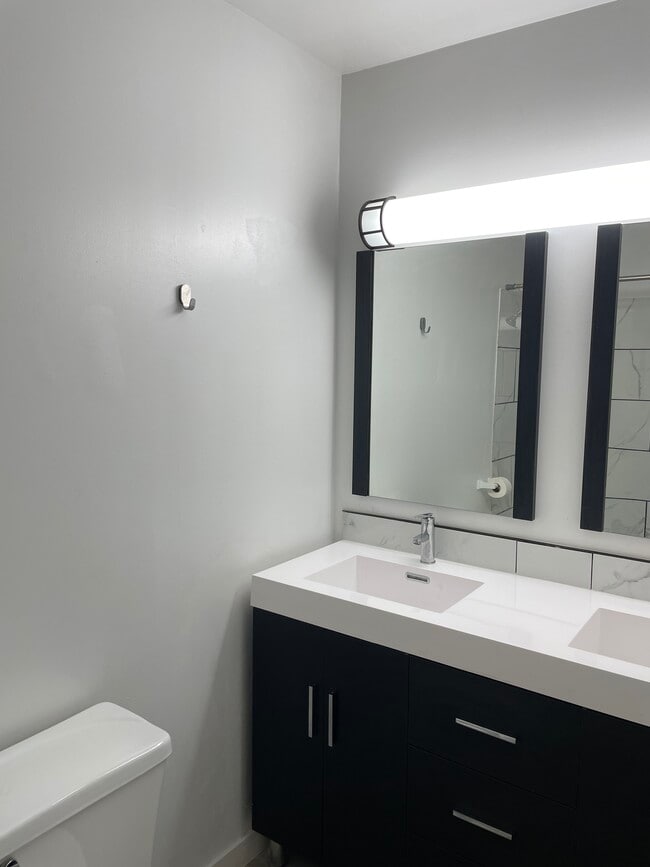 Foto del edificio - 1586 E Ventnor Ave