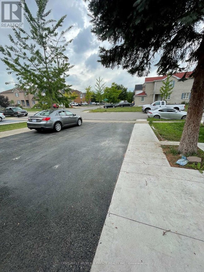 Building Photo - 169 Willow Park Dr