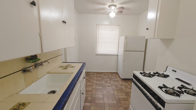 Foto del edificio - 807 W 30th St