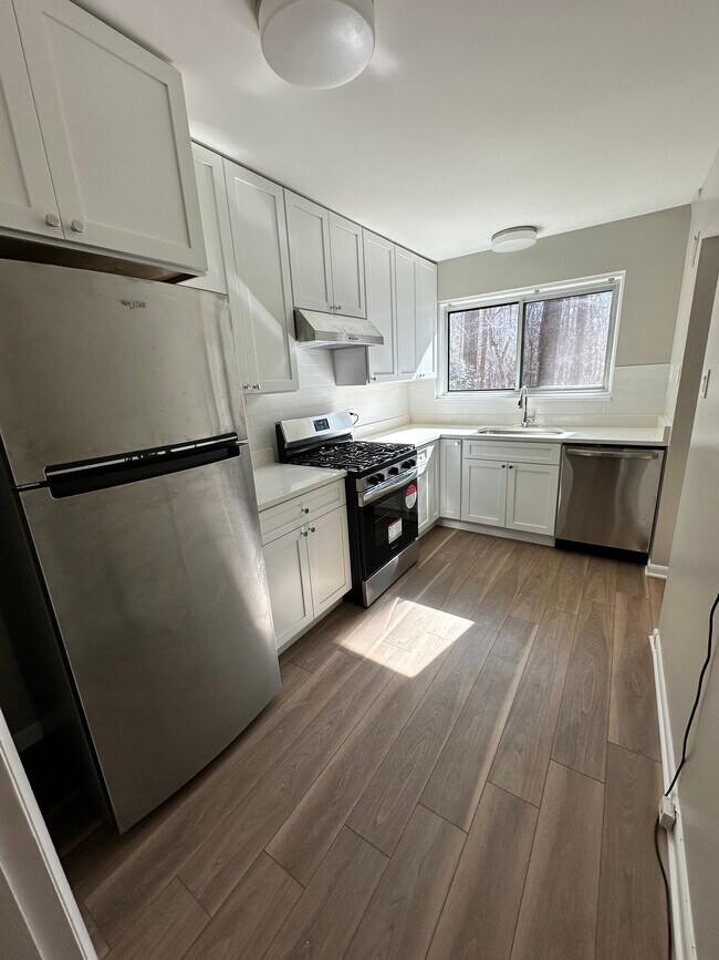 Foto del edificio - 10619 Weymouth St