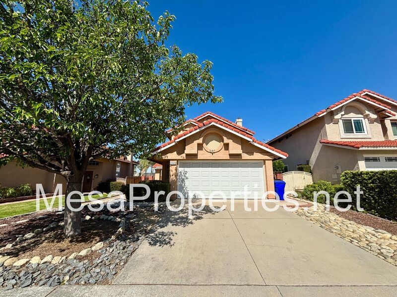 Primary Photo - 7680 Sun Petal Ct