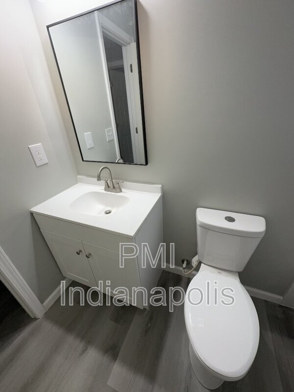 Building Photo - 6234 Eastridge Dr