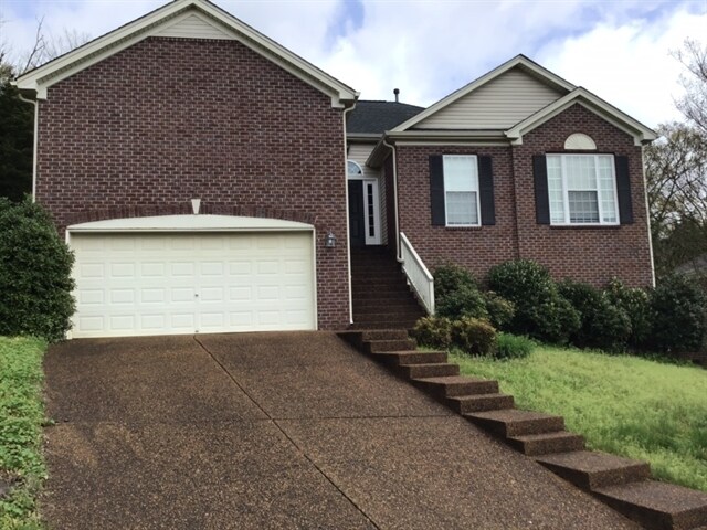 Foto principal - 616 Wheatfield Court