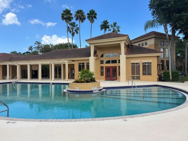 Photo - 4807 Via Palm Lakes Unit 1521