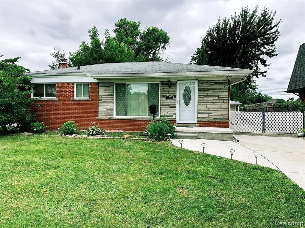 Primary Photo - 11709 Hovey St
