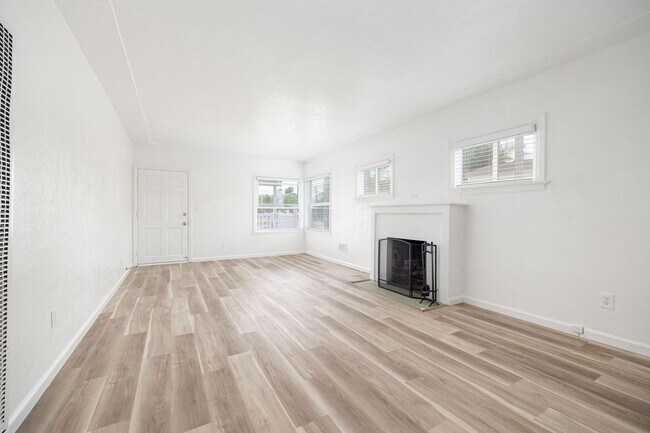 Foto del edificio - Cozy 2bed/1bath in Normal Heights now avai...