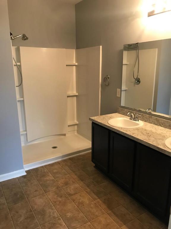 Foto del edificio - 820 Hayes Point Cir