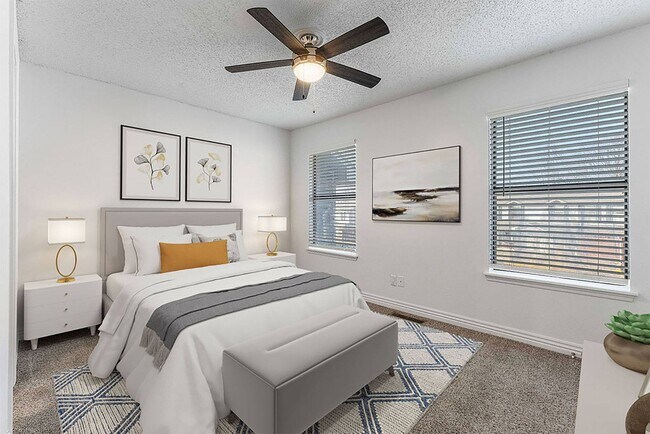 Foto del edificio - Reserve on Central Townhomes