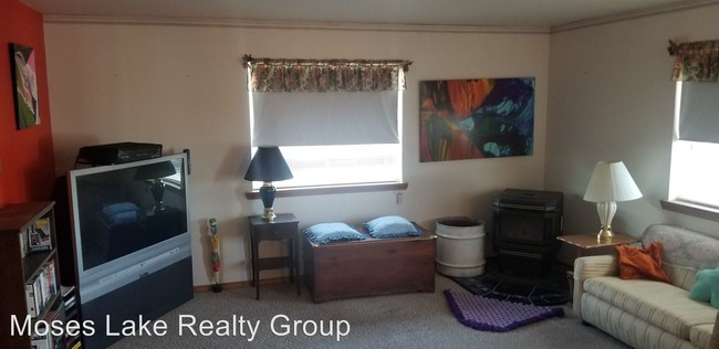 Building Photo - 2 br, 2 bath House - 4938 I.6 NE