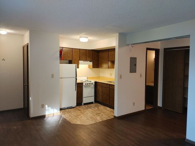 Building Photo - $750 | 1 Bedroom, 1 Bathroom Apartment | N...