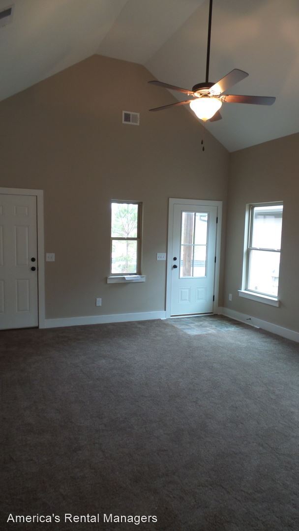 Foto del edificio - 3 br, 2 bath House - 905 Maple Trace