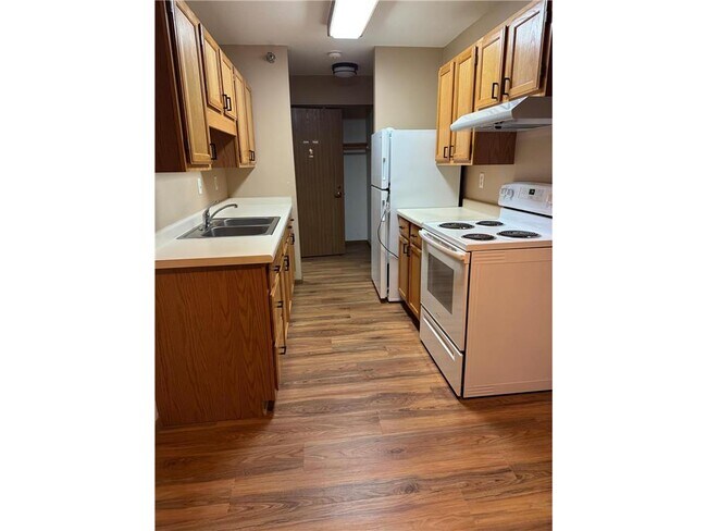 Foto del edificio - 611 Main St S