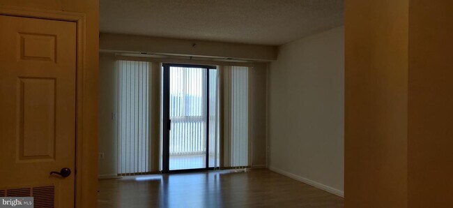 Building Photo - 3100 N Leisure World Blvd
