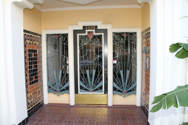 Building Photo - 1695 Beach Street 104