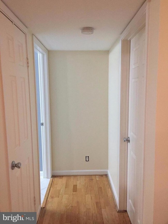 Building Photo - 3310 Wyndham Cir