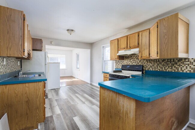 Foto del edificio - 621 E Meyers Ave