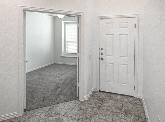 Building Photo - 7024 Vail Ridge St