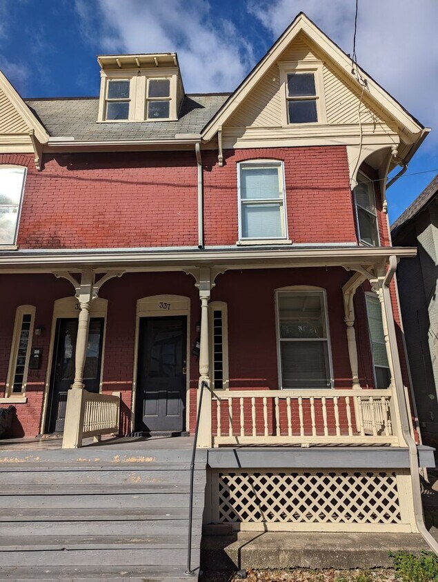 337337 Mifflin Pl Unit 337 Mifflin Place, Williamsport, PA 17701 Room for Rent in