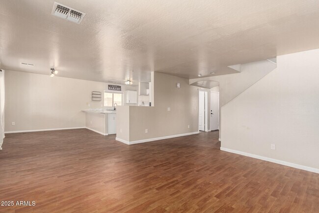 Building Photo - 5722 S 240th Dr